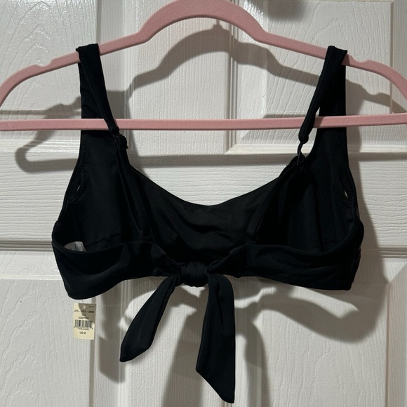 New AERIE Scoop Bikini Top in Black Tie Back Sz M - Picture 7 of 10